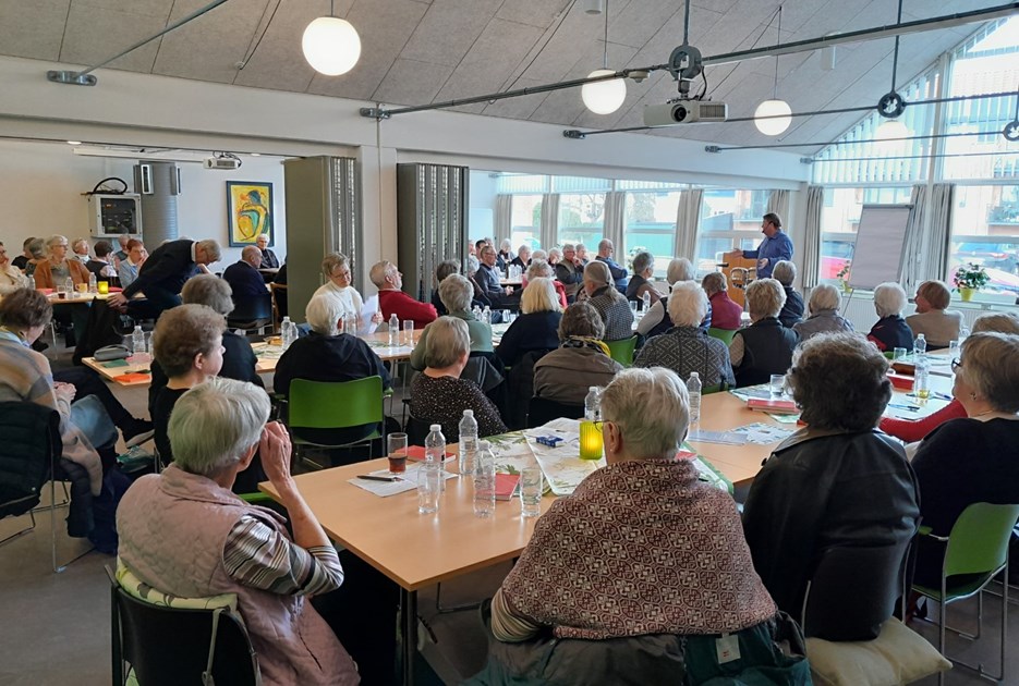 Center Møllegården i Skive var rammen om Temadag for alle frivillige, anerkendelse af de frivilliges indsats. Korpset af frivillige indenfor ældreområdet i Skive Kommune er stort og stærkt, med stor tilslutning til dagen. Marts 2023.